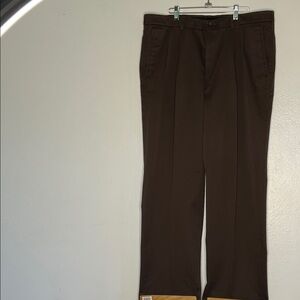 Men's Brown Pants Haggar Combed cotton pleated  cuffed hem 40 X32